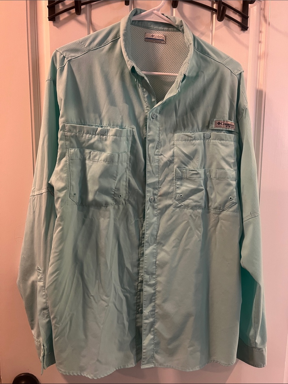 Columbia Men's Mint Green Lightweight Button-Up Shirt Jacket